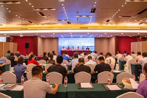 http://news.zjou.edu.cn/__local/1/70/0F/1994F84DF720CC3E6AB6F53CBF8_E4186FD4_1A267F.png
